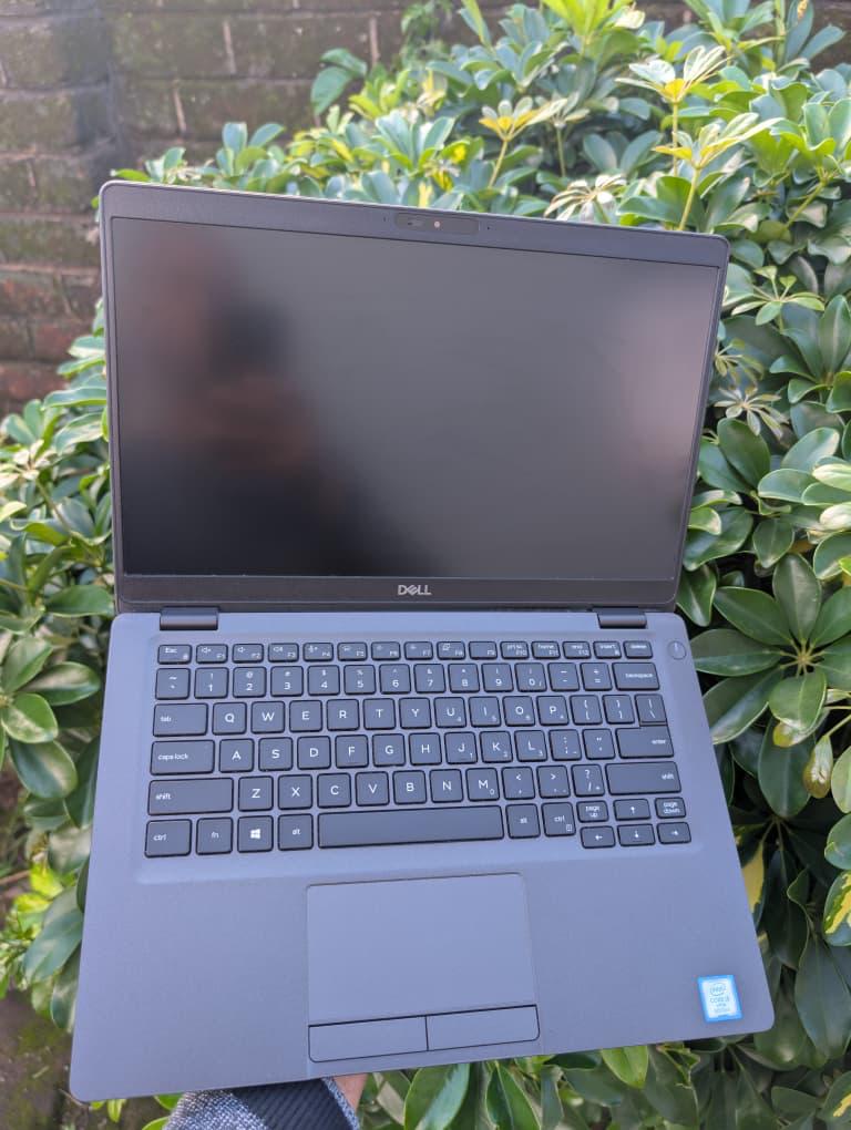 Dell Lattitude E5300 Laptop